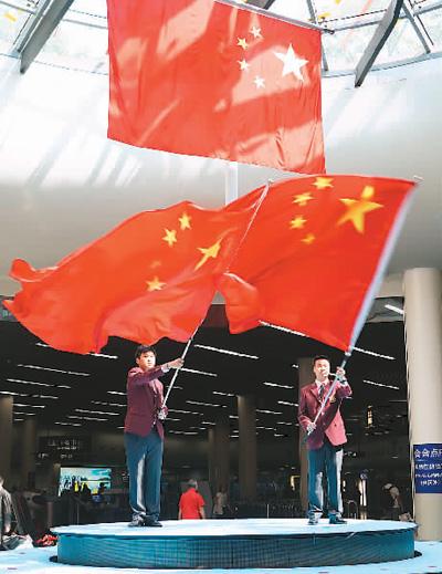 站前区开展电动自行车违规停放、飞线充电整治行动
